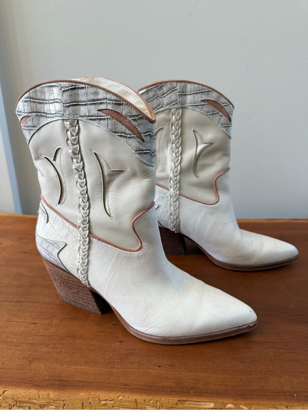 Dolce Vita Loral Ivory Croco Print Western Booties, Size 8.5